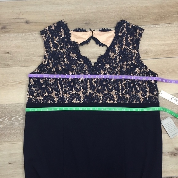 Eliza J Sleeveless Lace Bodice Trumpet Formal Gown - Picture 5 of 16